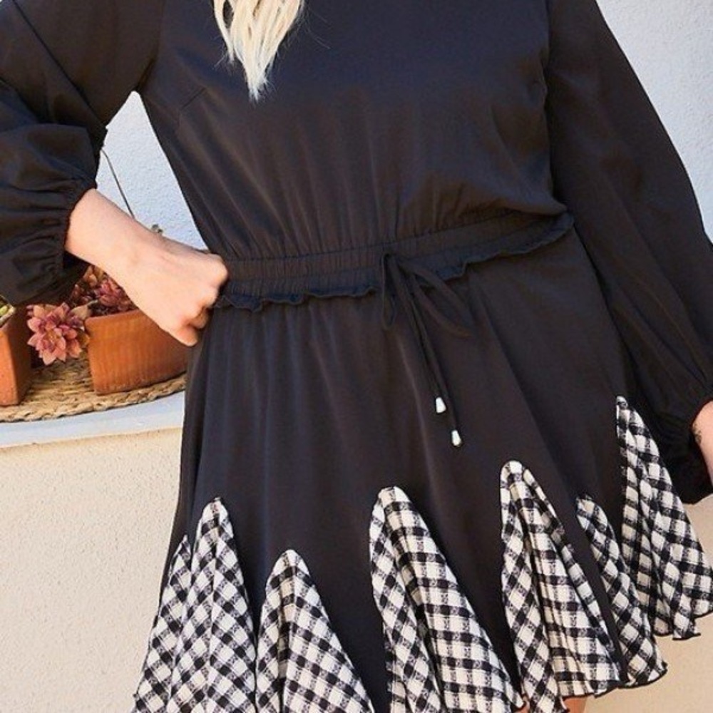 Gingham Ruffle Romper - Picture 2 of 7